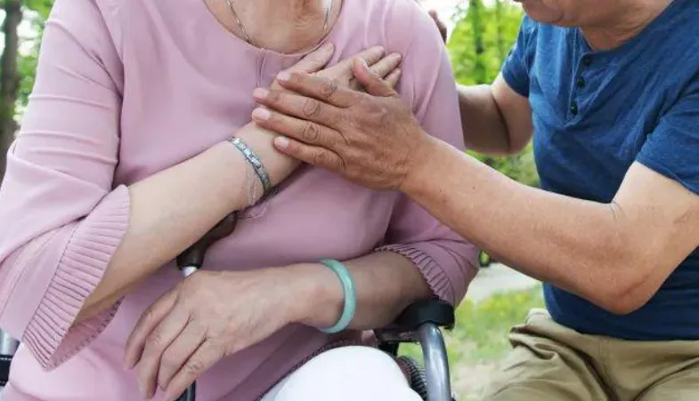 中国超2亿老年人患慢性。∪艉稳美先税残牡木蛹已？